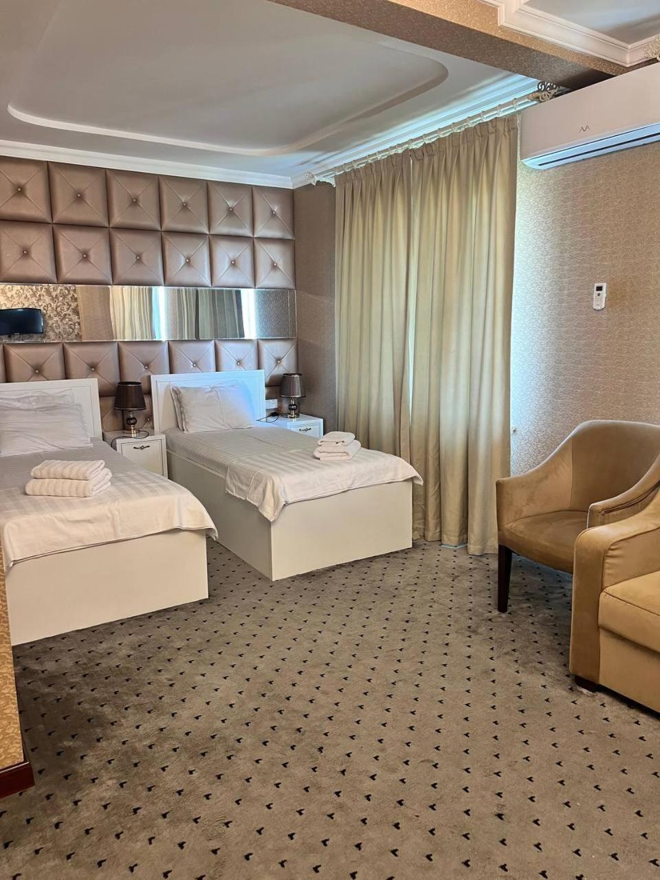 Orzu Hotel Наманган Екстер'єр фото