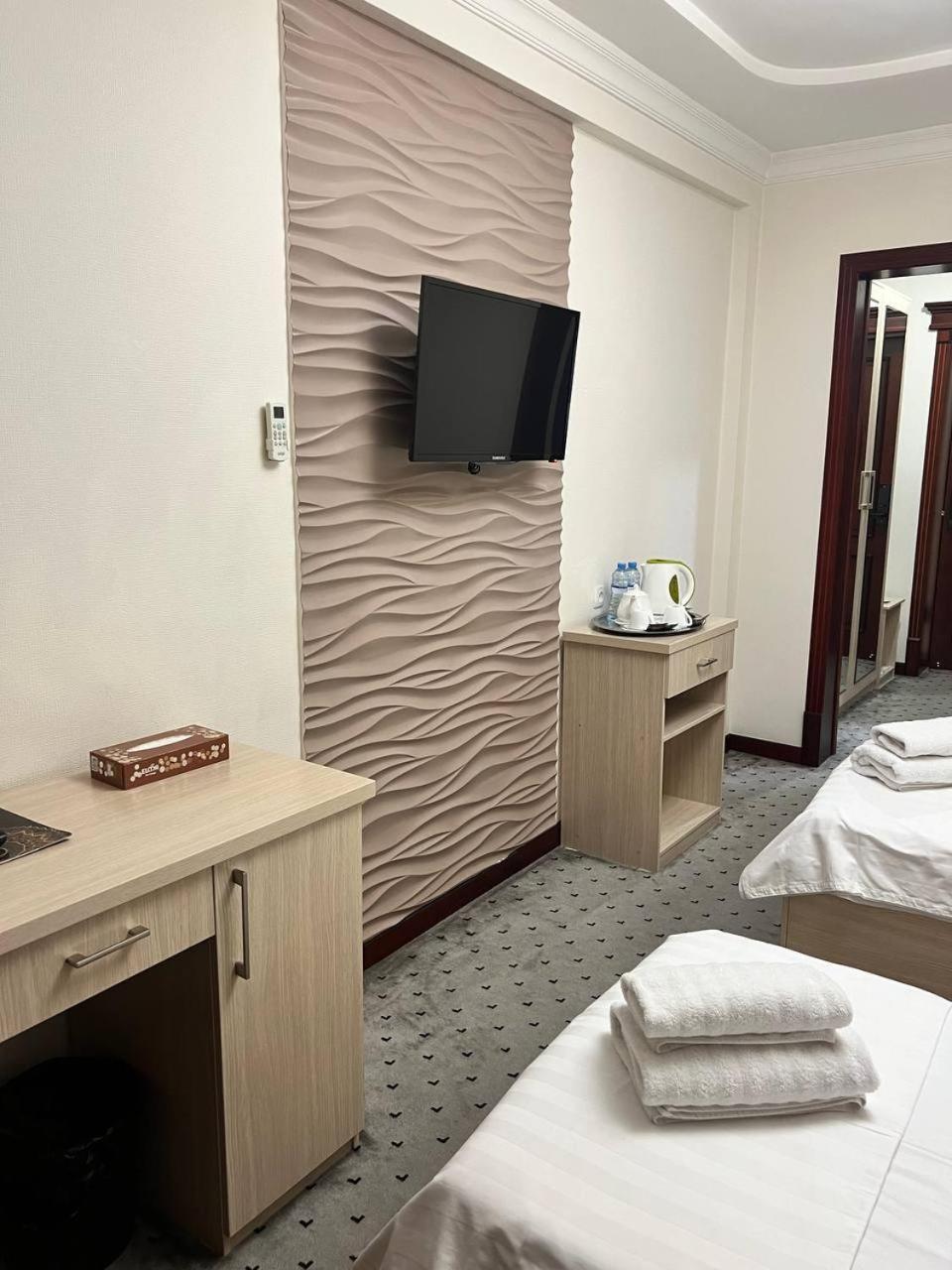 Orzu Hotel Наманган Екстер'єр фото