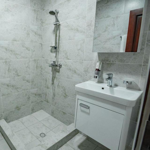 Orzu Hotel Наманган Екстер'єр фото